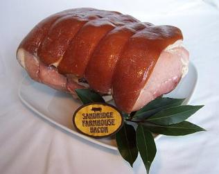 [A tasty looking Golden Rind Smoked Ham!]